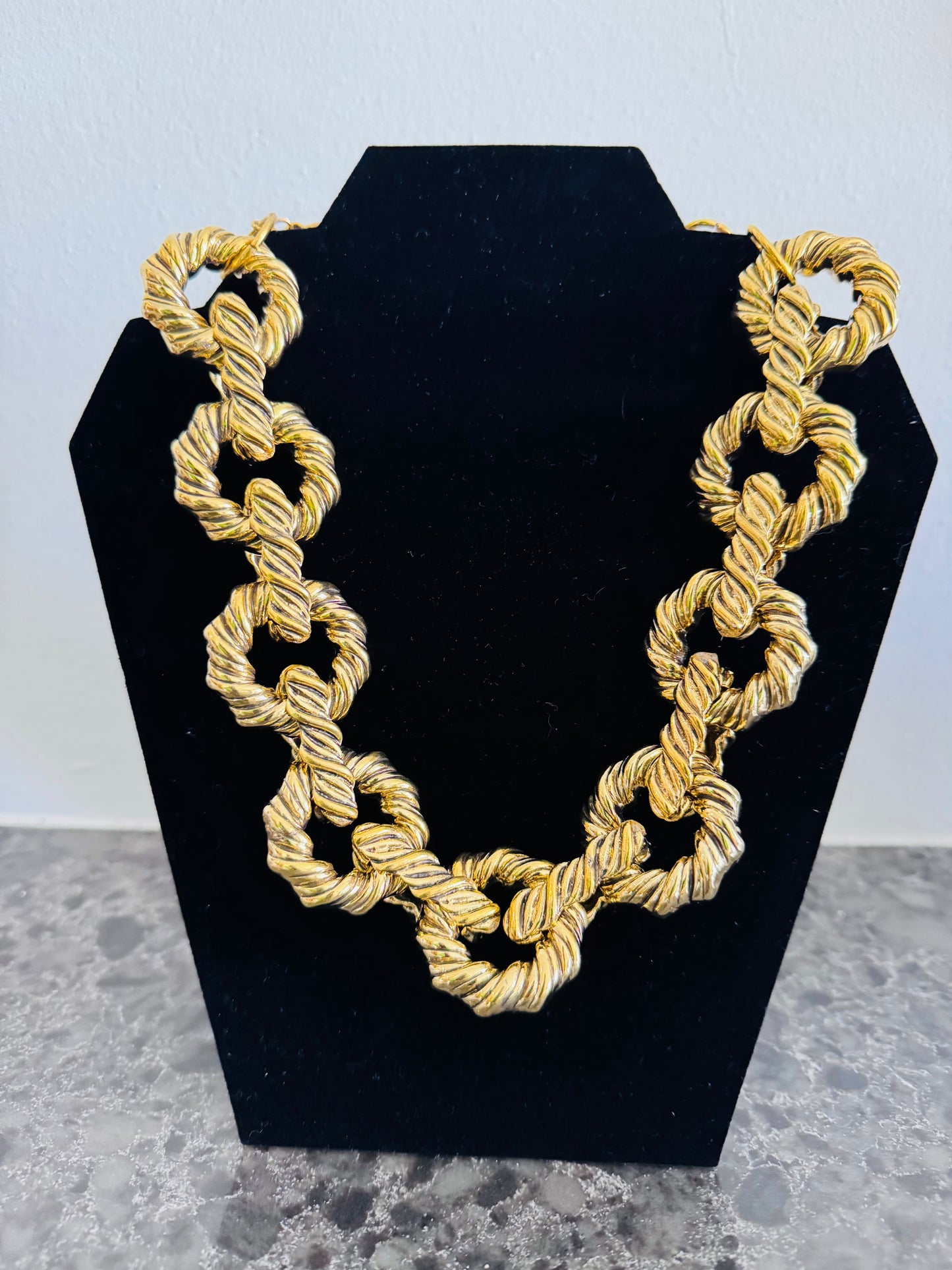 Elegant Gold necklace - Fine jewerly