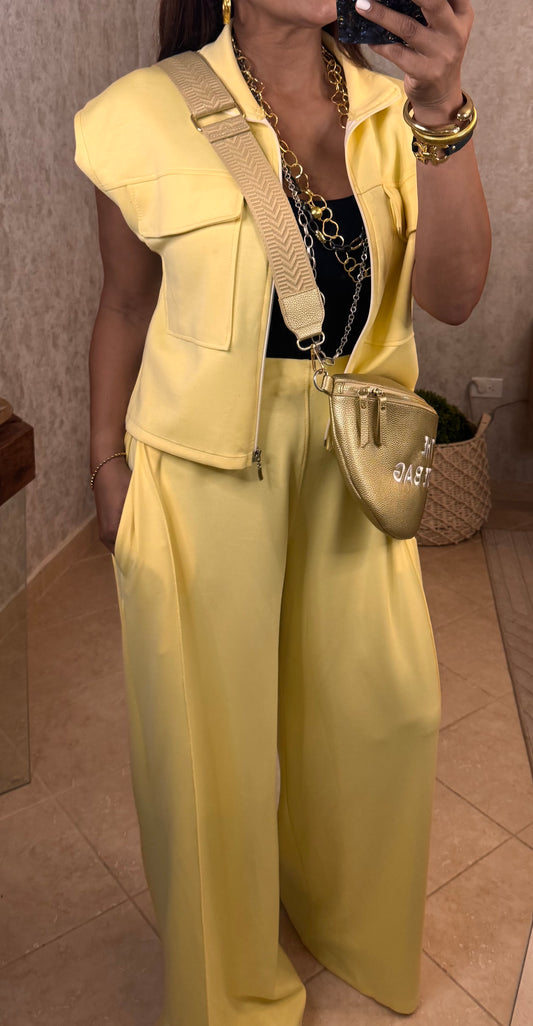 Yellow cotton set
