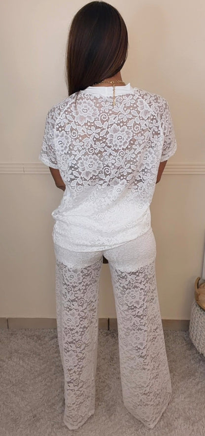 ✨ Scarlet Lace Luxe Set – WhiteExclusive Opal Edition